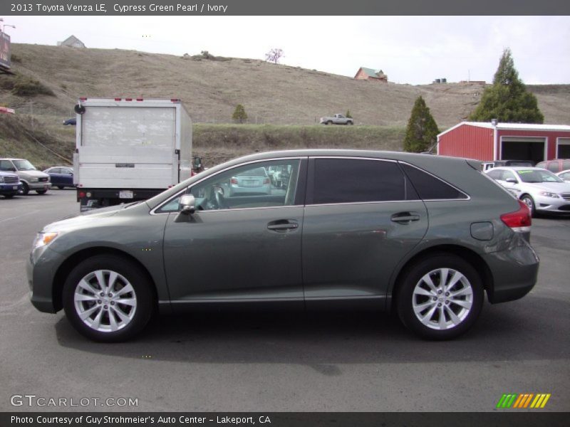 Cypress Green Pearl / Ivory 2013 Toyota Venza LE