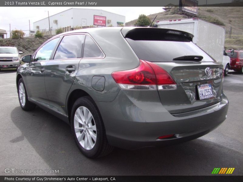Cypress Green Pearl / Ivory 2013 Toyota Venza LE