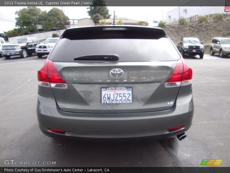 Cypress Green Pearl / Ivory 2013 Toyota Venza LE