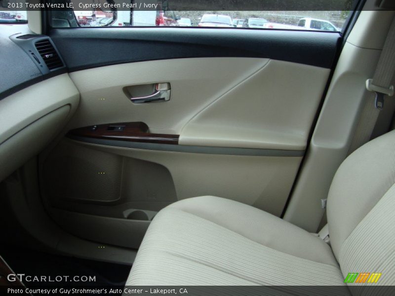Cypress Green Pearl / Ivory 2013 Toyota Venza LE