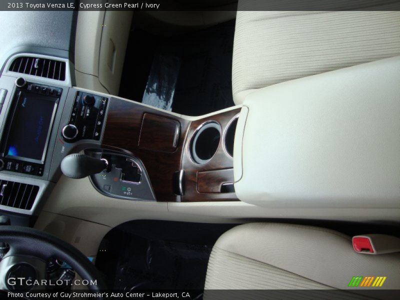 Cypress Green Pearl / Ivory 2013 Toyota Venza LE