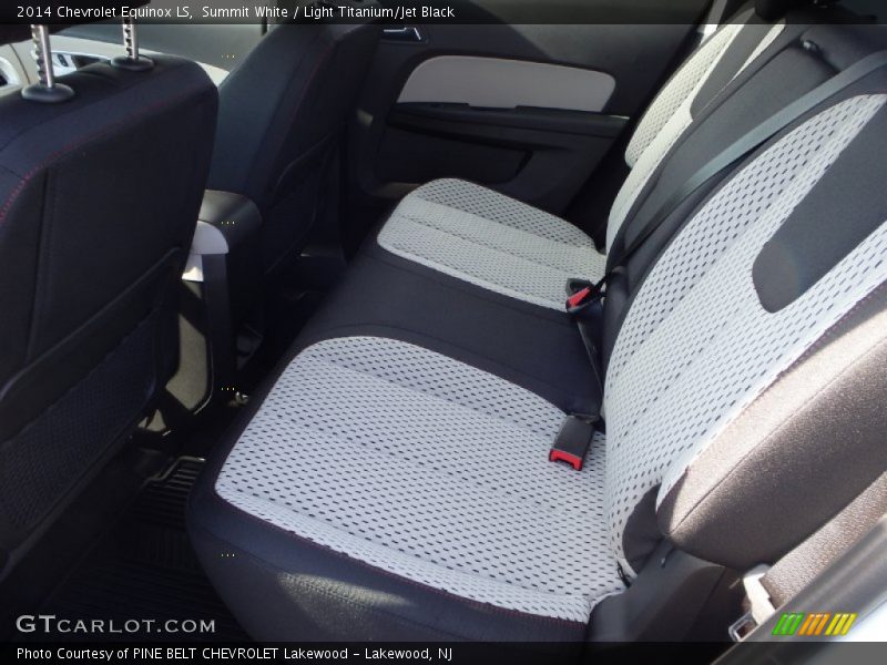 Summit White / Light Titanium/Jet Black 2014 Chevrolet Equinox LS