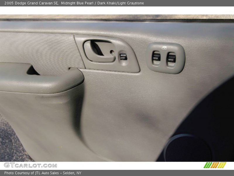Midnight Blue Pearl / Dark Khaki/Light Graystone 2005 Dodge Grand Caravan SE