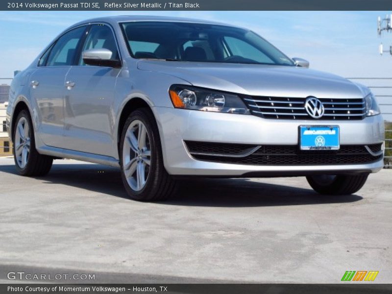 Reflex Silver Metallic / Titan Black 2014 Volkswagen Passat TDI SE