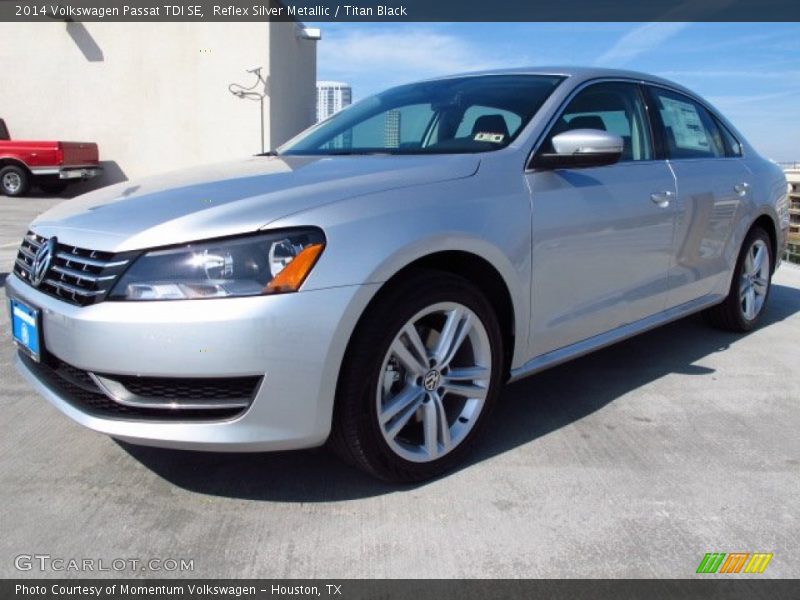 Reflex Silver Metallic / Titan Black 2014 Volkswagen Passat TDI SE