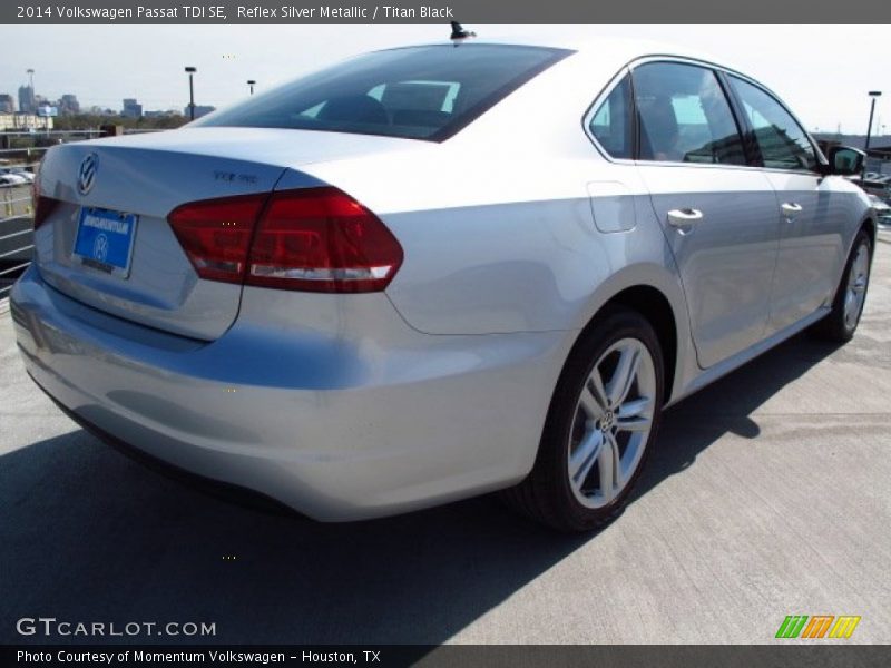 Reflex Silver Metallic / Titan Black 2014 Volkswagen Passat TDI SE