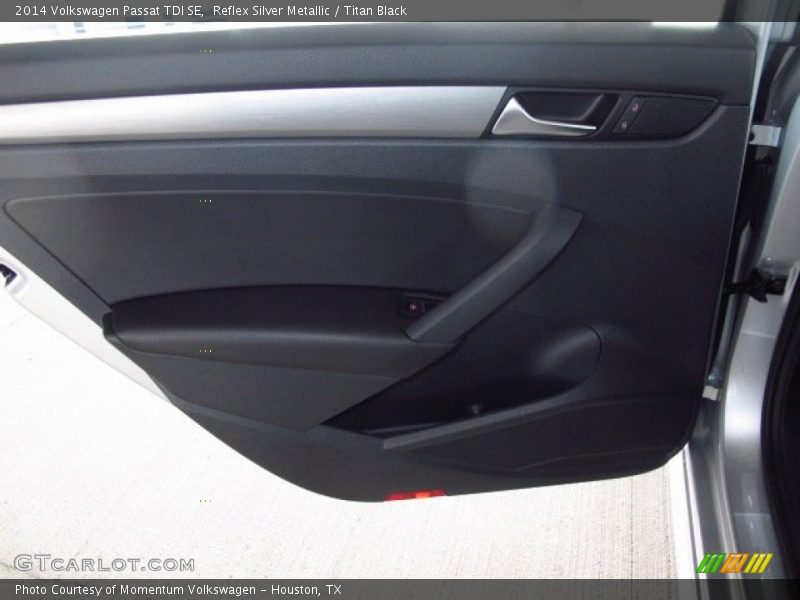 Reflex Silver Metallic / Titan Black 2014 Volkswagen Passat TDI SE