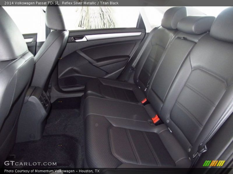 Reflex Silver Metallic / Titan Black 2014 Volkswagen Passat TDI SE