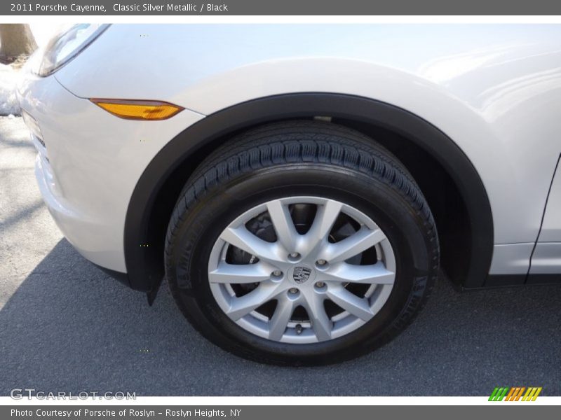 Classic Silver Metallic / Black 2011 Porsche Cayenne