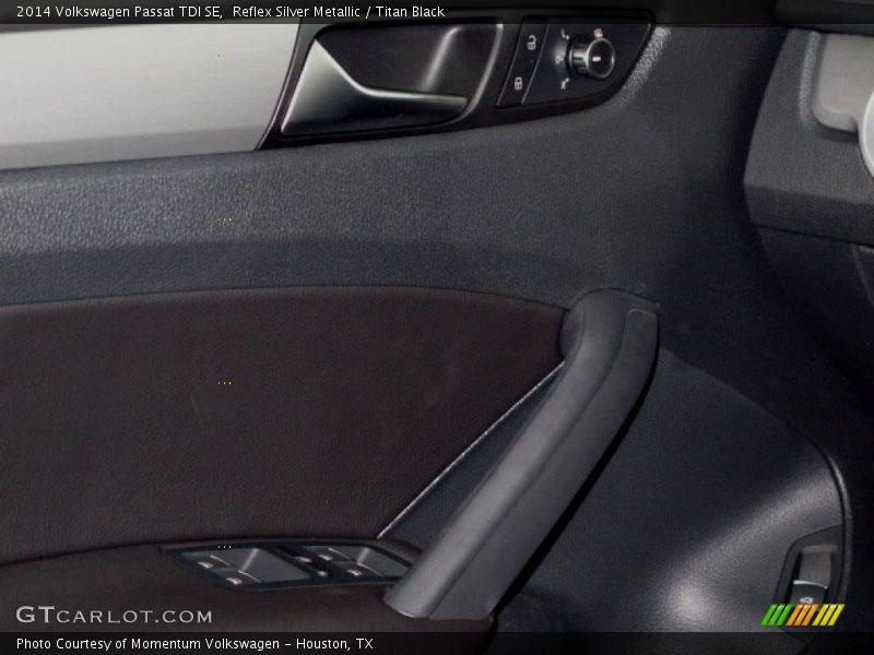 Reflex Silver Metallic / Titan Black 2014 Volkswagen Passat TDI SE