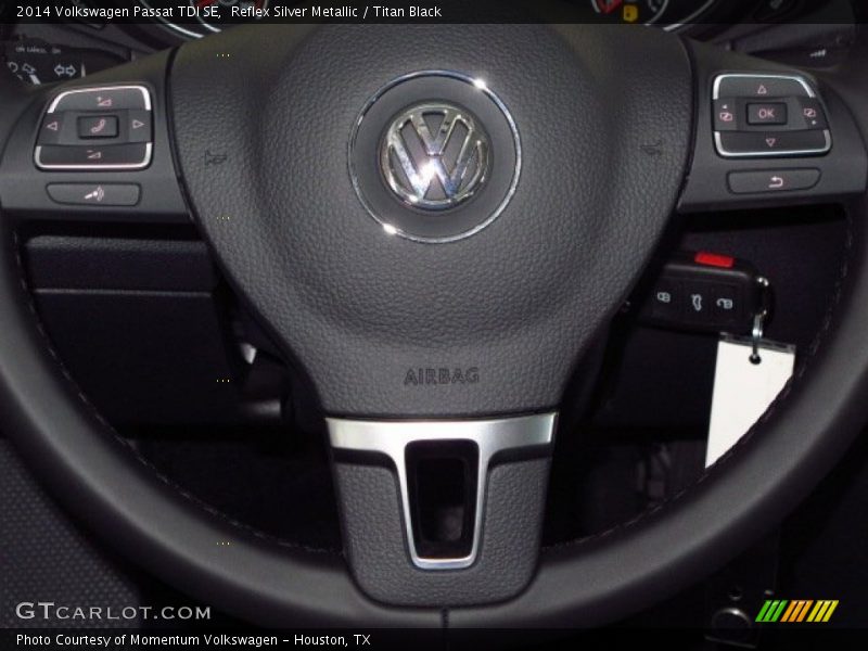 Reflex Silver Metallic / Titan Black 2014 Volkswagen Passat TDI SE