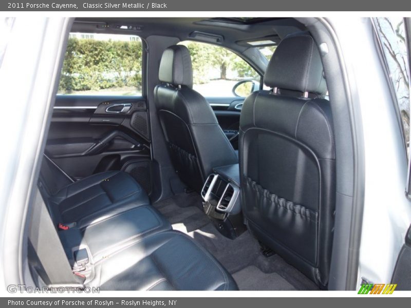 Classic Silver Metallic / Black 2011 Porsche Cayenne