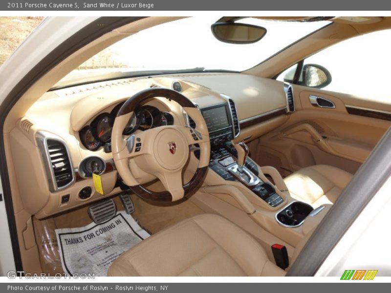 Sand White / Luxor Beige 2011 Porsche Cayenne S