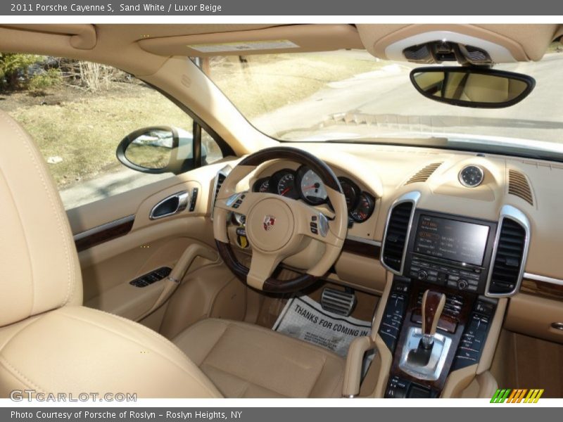 Sand White / Luxor Beige 2011 Porsche Cayenne S