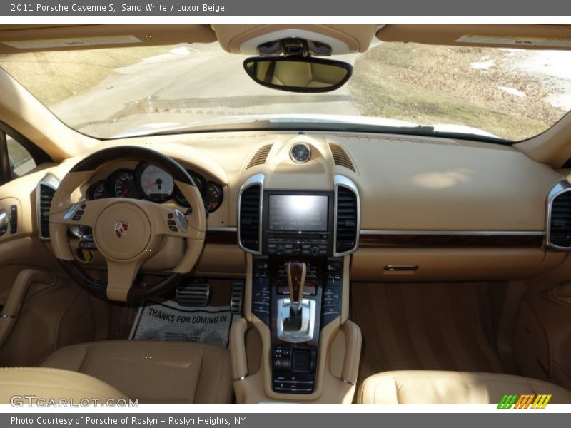 Sand White / Luxor Beige 2011 Porsche Cayenne S