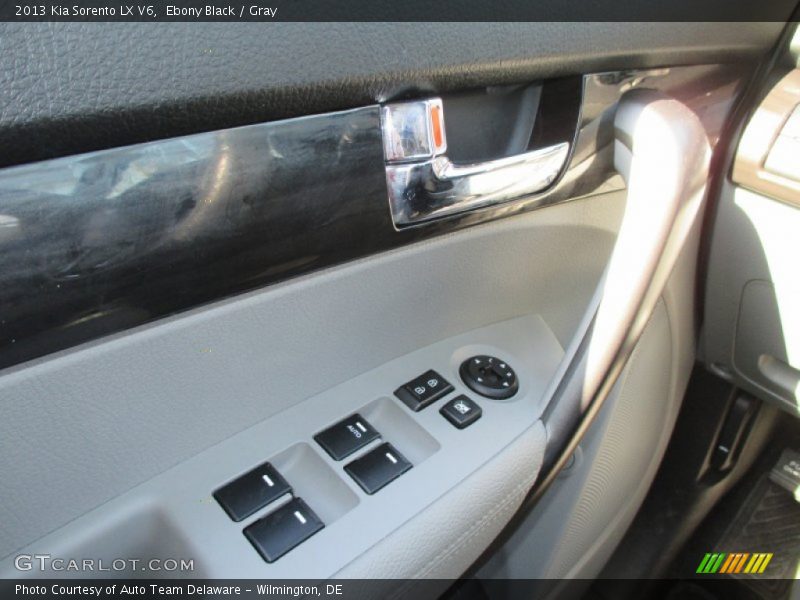 Ebony Black / Gray 2013 Kia Sorento LX V6