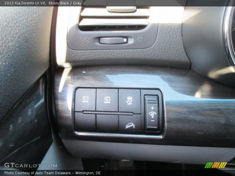 Ebony Black / Gray 2013 Kia Sorento LX V6