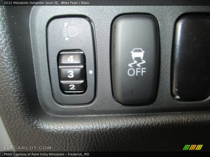 Controls of 2013 Outlander Sport SE