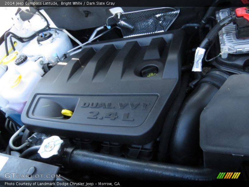 Bright White / Dark Slate Gray 2014 Jeep Compass Latitude