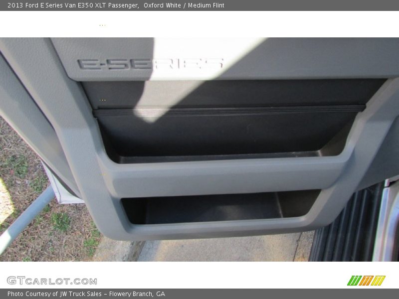 Oxford White / Medium Flint 2013 Ford E Series Van E350 XLT Passenger