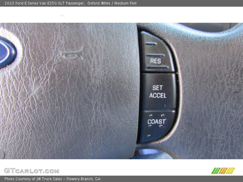 Oxford White / Medium Flint 2013 Ford E Series Van E350 XLT Passenger