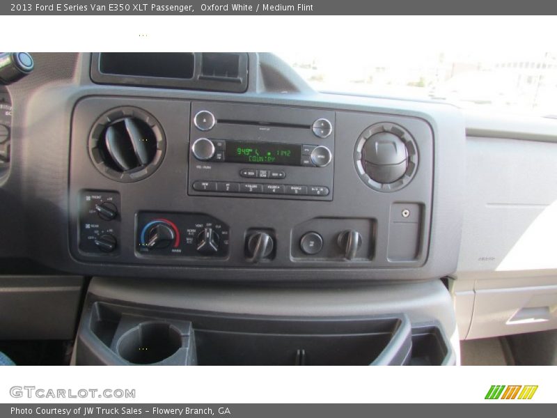 Oxford White / Medium Flint 2013 Ford E Series Van E350 XLT Passenger