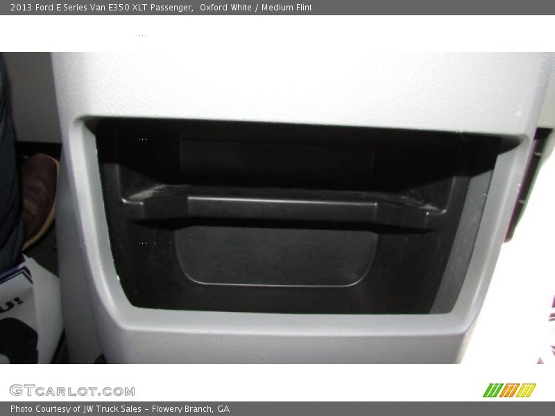 Oxford White / Medium Flint 2013 Ford E Series Van E350 XLT Passenger