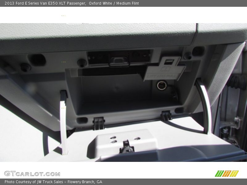 Oxford White / Medium Flint 2013 Ford E Series Van E350 XLT Passenger