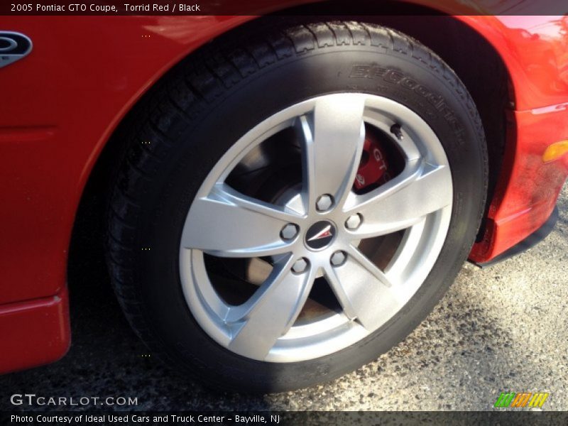 Torrid Red / Black 2005 Pontiac GTO Coupe