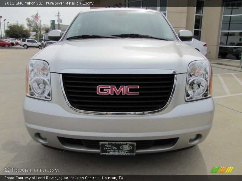 Pure Silver Metallic / Ebony 2011 GMC Yukon SLE