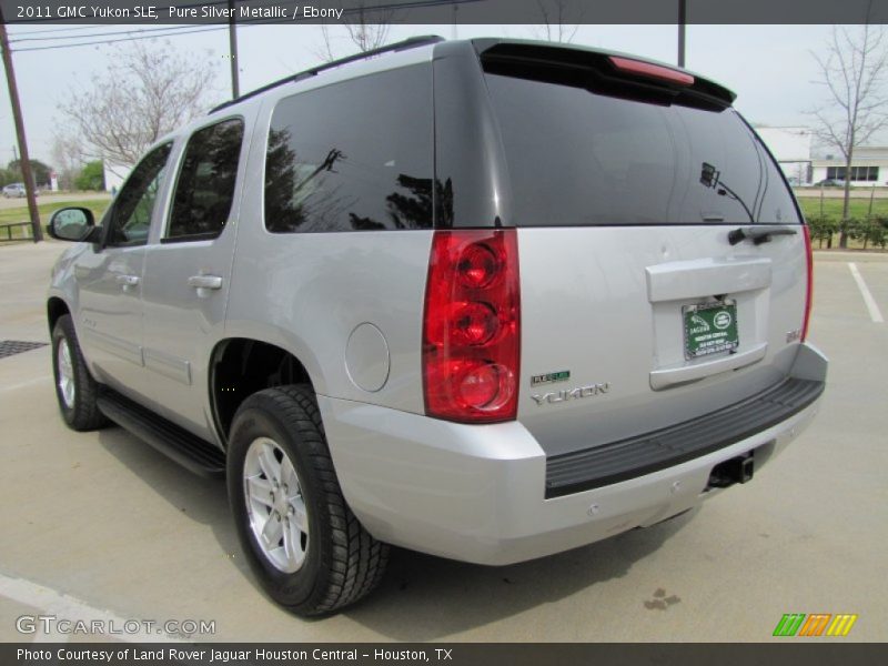 Pure Silver Metallic / Ebony 2011 GMC Yukon SLE