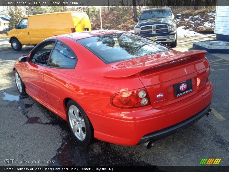 Torrid Red / Black 2005 Pontiac GTO Coupe