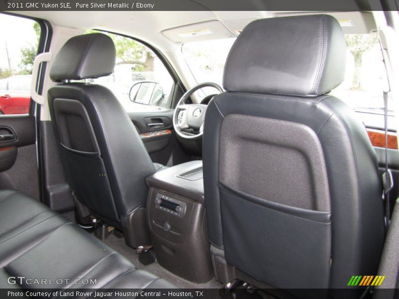 Pure Silver Metallic / Ebony 2011 GMC Yukon SLE