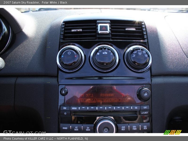 Polar White / Black 2007 Saturn Sky Roadster