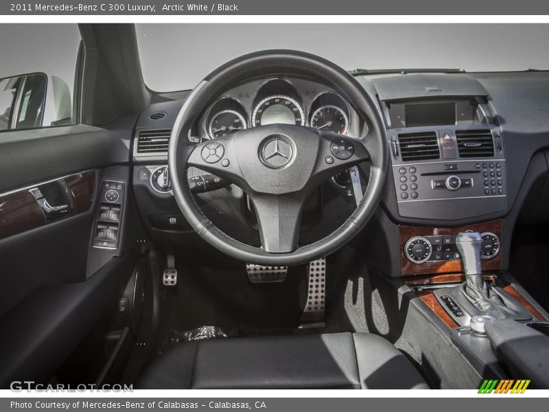 Arctic White / Black 2011 Mercedes-Benz C 300 Luxury