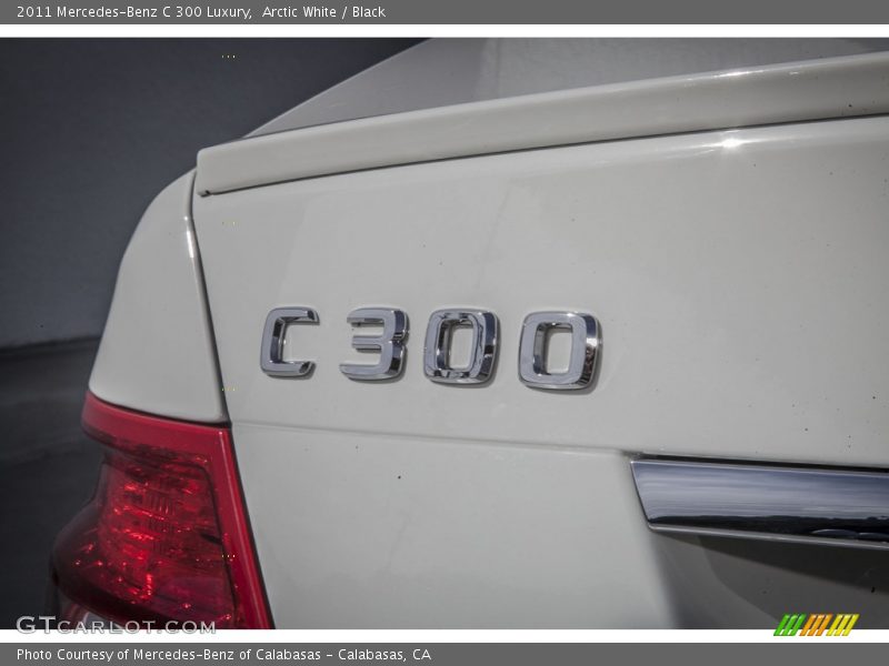 Arctic White / Black 2011 Mercedes-Benz C 300 Luxury