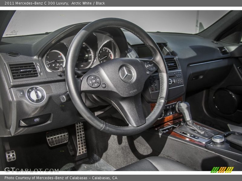 Arctic White / Black 2011 Mercedes-Benz C 300 Luxury