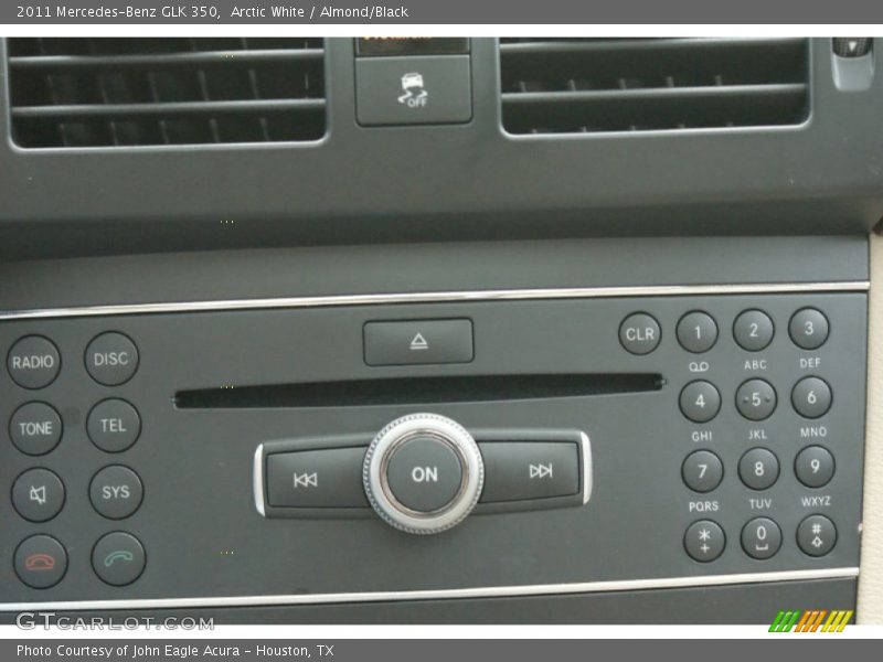 Arctic White / Almond/Black 2011 Mercedes-Benz GLK 350