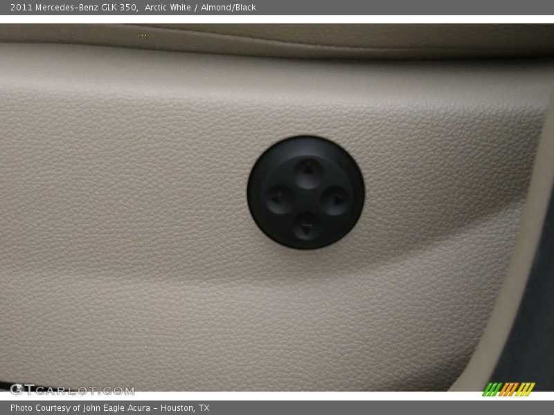 Arctic White / Almond/Black 2011 Mercedes-Benz GLK 350