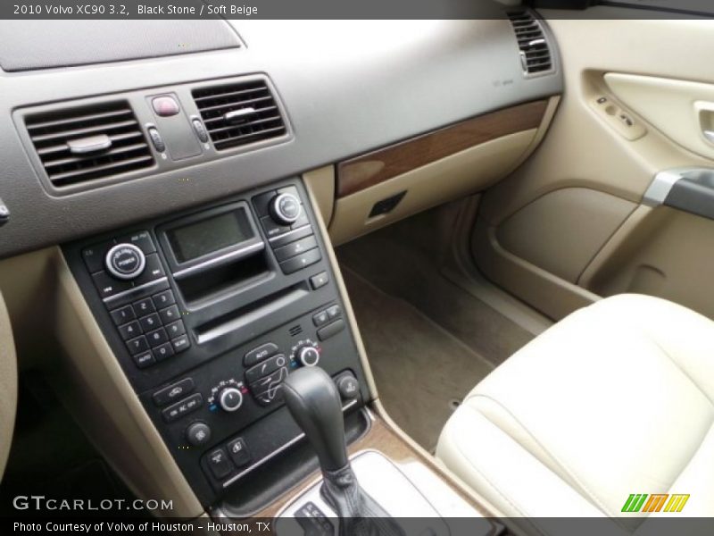 Black Stone / Soft Beige 2010 Volvo XC90 3.2