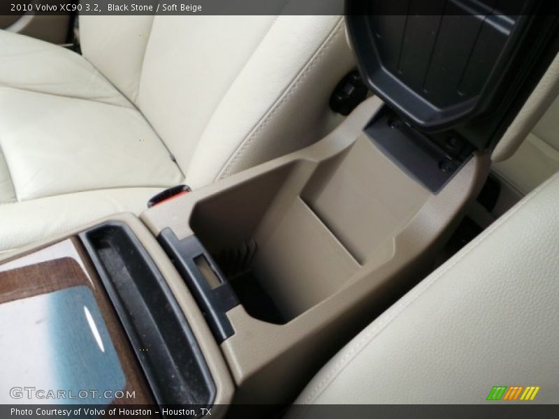 Black Stone / Soft Beige 2010 Volvo XC90 3.2