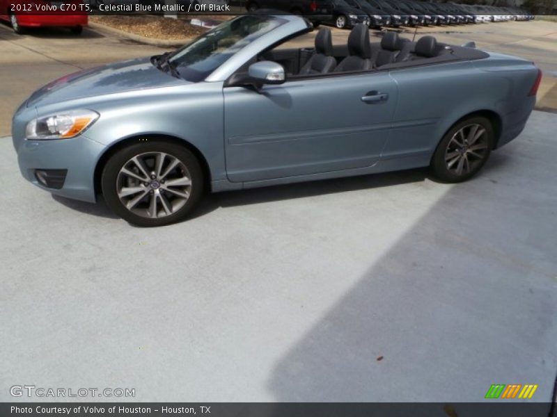 Celestial Blue Metallic / Off Black 2012 Volvo C70 T5