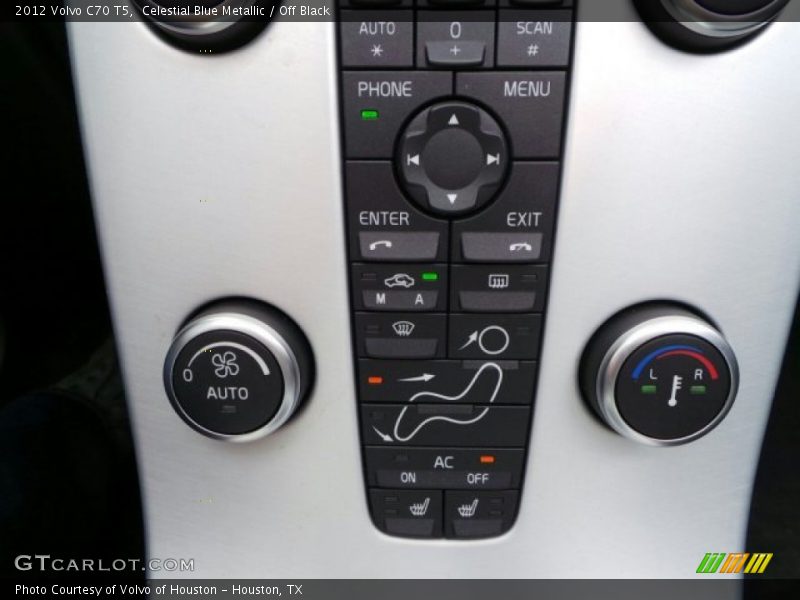 Celestial Blue Metallic / Off Black 2012 Volvo C70 T5