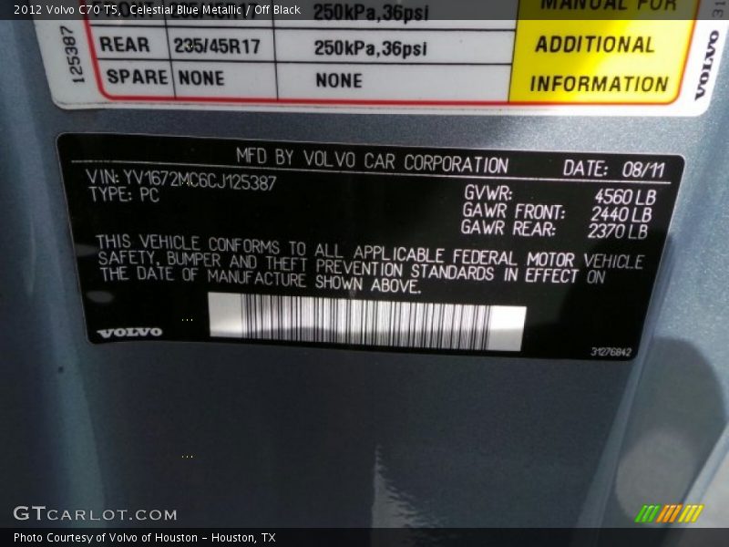 Celestial Blue Metallic / Off Black 2012 Volvo C70 T5