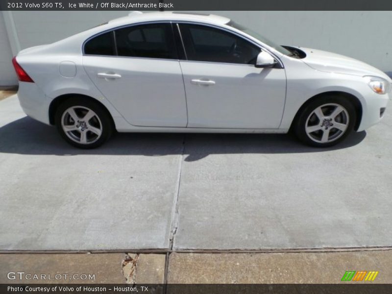 Ice White / Off Black/Anthracite Black 2012 Volvo S60 T5
