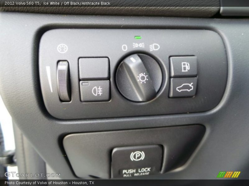 Ice White / Off Black/Anthracite Black 2012 Volvo S60 T5