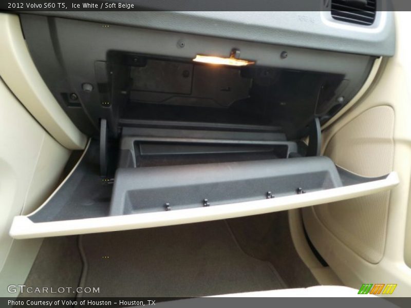 Ice White / Soft Beige 2012 Volvo S60 T5