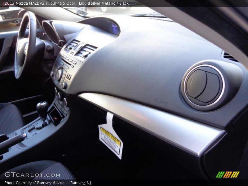 Liquid Silver Metallic / Black 2013 Mazda MAZDA3 i Touring 5 Door