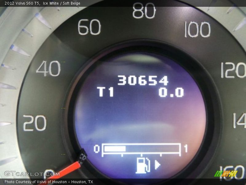 Ice White / Soft Beige 2012 Volvo S60 T5