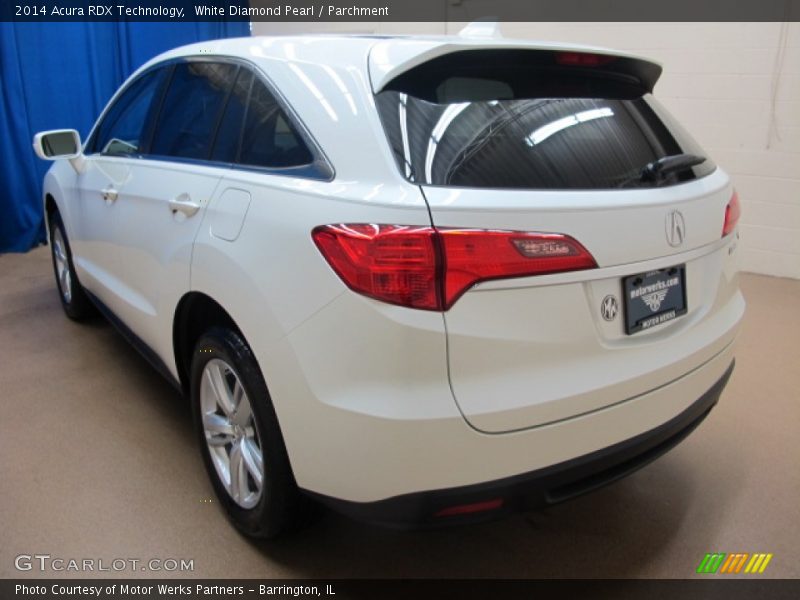 White Diamond Pearl / Parchment 2014 Acura RDX Technology